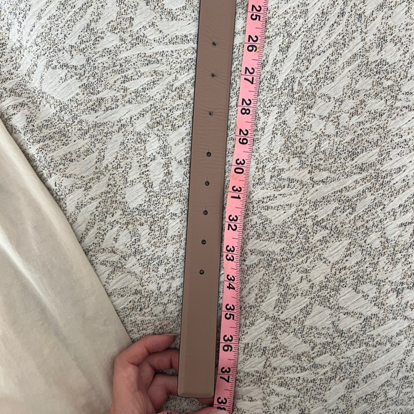 Valentino reversible belt size 80 medium width - Picture 13 of 14